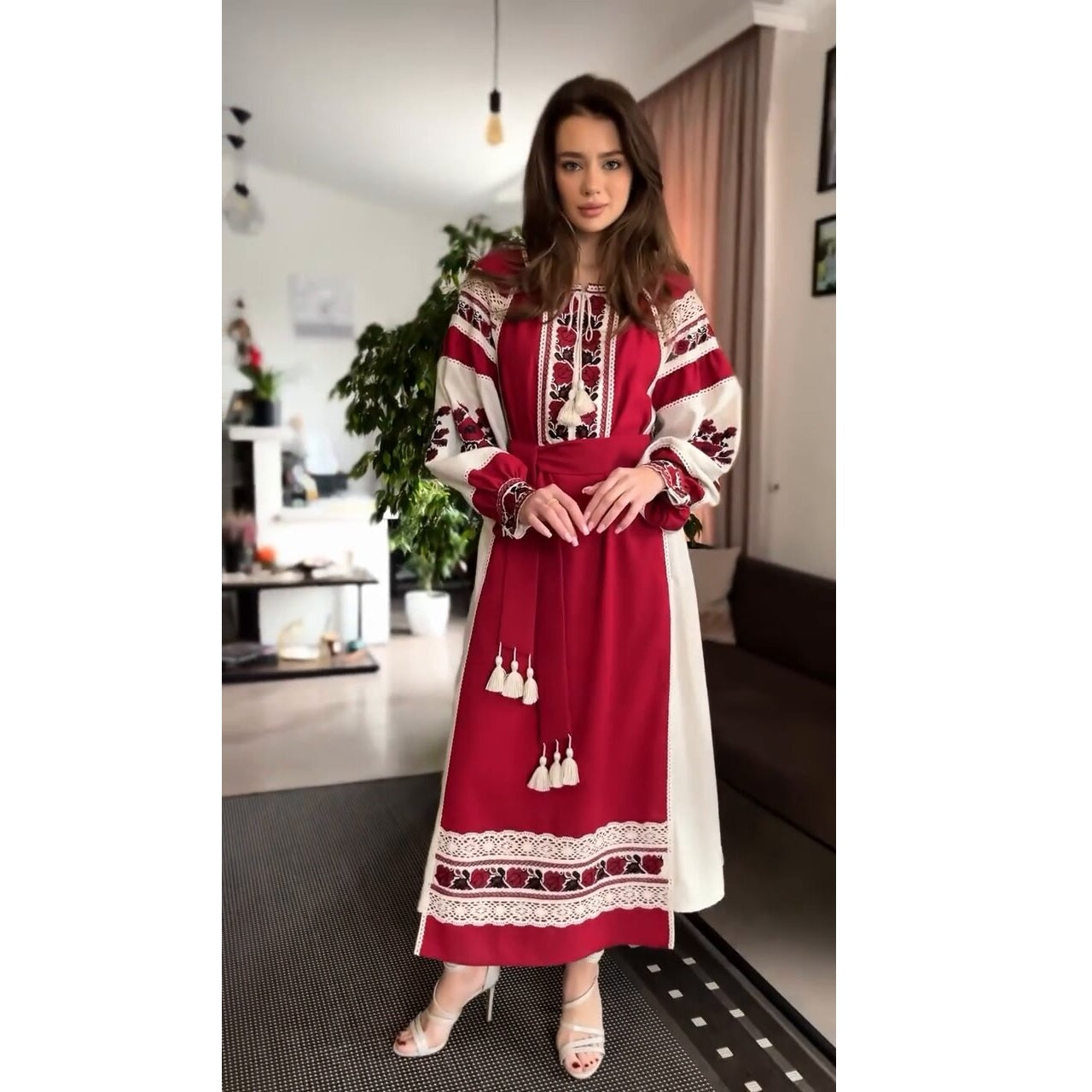 ukrainian linen dress with embroidery and lace