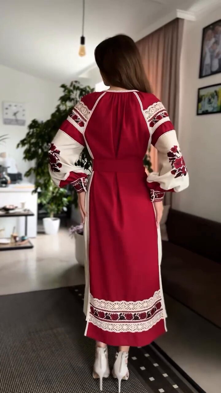 ukrainian linen dress with embroidery and lace